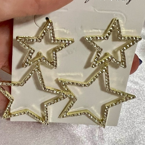 LAST 1! Rhinestone Fashion Star Hollow Drop Earrings! (Gold) - Picture 9 of 10